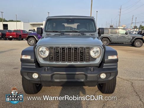Used 2024 Jeep Wrangler Unlimited Sport AWD/4WD image 2