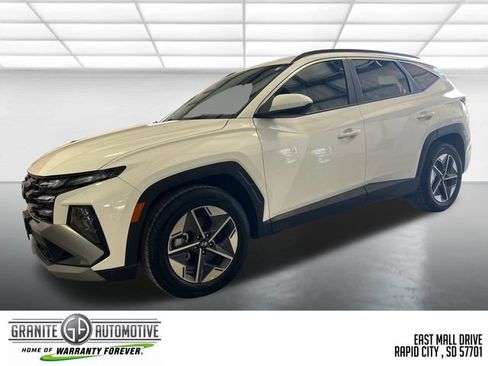 Used 2025 Hyundai Tucson SEL FWD image 1