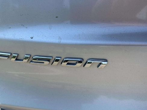 Used 2019 Ford Fusion Titanium AWD/4WD image 16