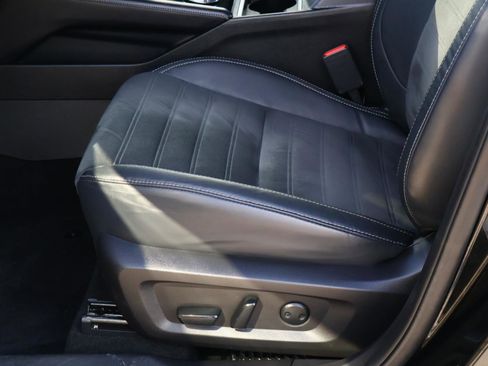 Used 2023 Mitsubishi Outlander SE image 13