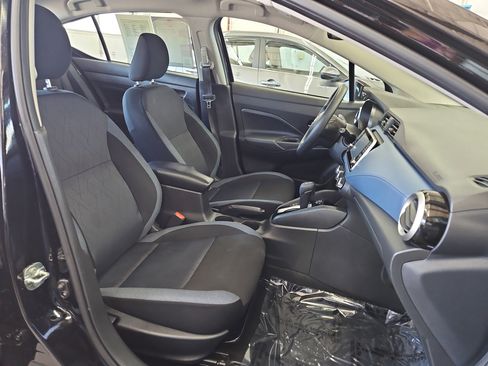 Used 2025 Nissan Versa SV FWD image 15