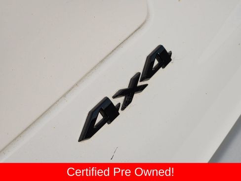 Used 2023 Jeep Grand Cherokee L Laredo AWD/4WD image 19