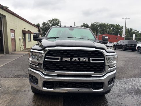 Used 2024 RAM 3500 Big Horn w/ Towing Technology Group AWD/4WD image 2
