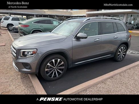 Used 2023 Mercedes-Benz GLB 250 image 1