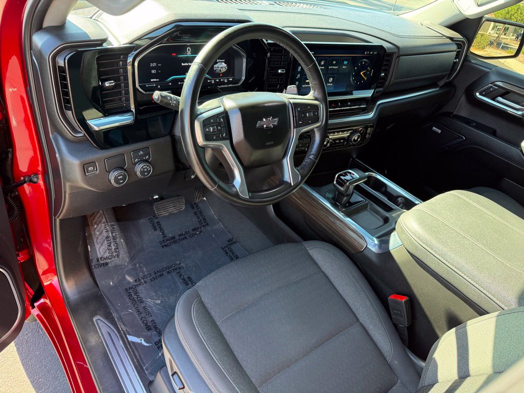 Used 2024 Chevrolet Silverado 1500 RST w/ Convenience Package II RWD image 8