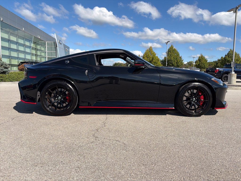 Used 2024 Nissan Z NISMO w/ Floor Mat Package RWD image 9