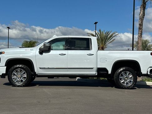 New 2026 Chevrolet Silverado 2500 High Country w/ High Country Premium Package AWD/4WD image 7