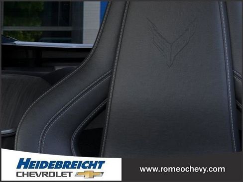 New 2025 Chevrolet Corvette Stingray Preferred Cpe w/ Z51 Performance Package image 22