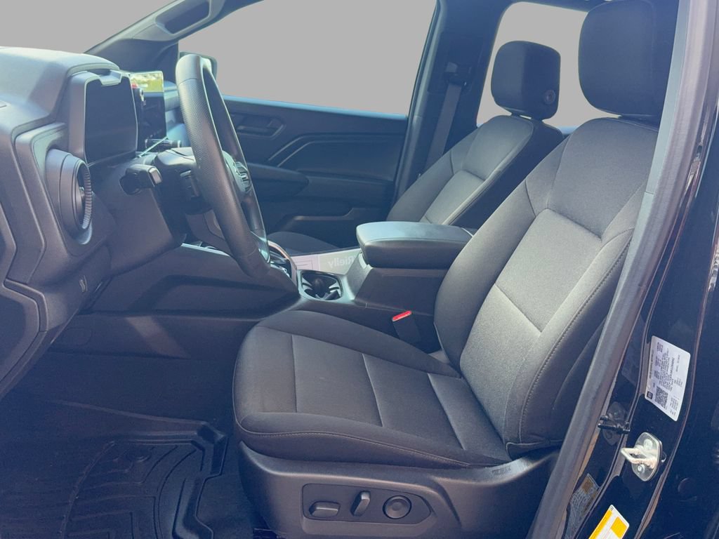 Used 2024 Chevrolet Colorado Trail Boss w/ Advanced Trailering Package AWD/4WD image 13