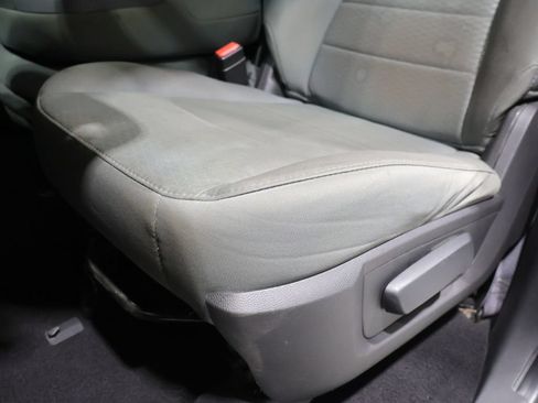 Used 2016 RAM 1500 Express AWD/4WD image 10