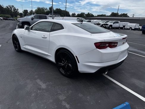 Used 2024 Chevrolet Camaro LT image 4