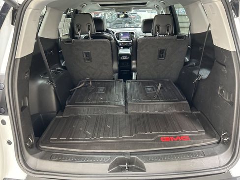 Used 2019 GMC Acadia SLT image 27