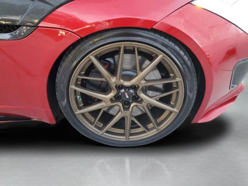 Used 2016 Jaguar F-TYPE R image 5