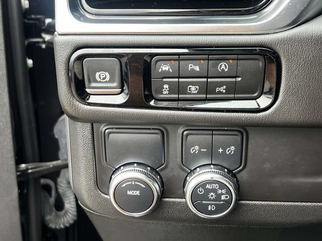 Certified 2025 GMC Yukon XL Denali RWD image 23