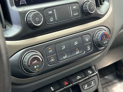 Used 2019 Chevrolet Colorado Z71 image 28