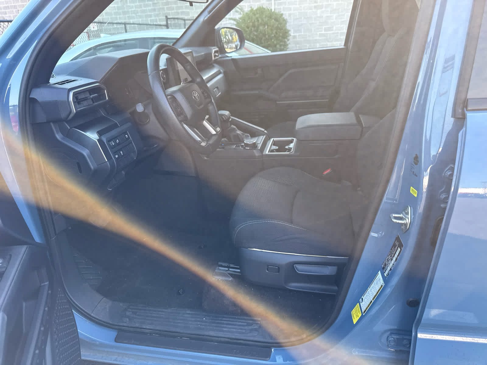 Used 2025 Toyota 4Runner SR5 AWD/4WD image 7