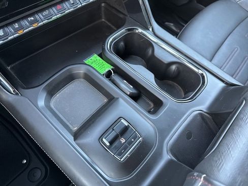 Used 2024 GMC Sierra 2500 AT4X image 23