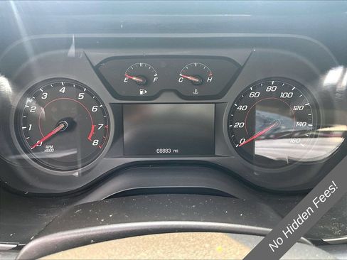 Used 2017 Chevrolet Camaro LT w/ Technology Package RWD image 17
