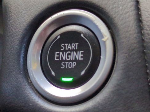 Used 2024 GMC Yukon XL AT4 w/ AT4 Premium Package image 38