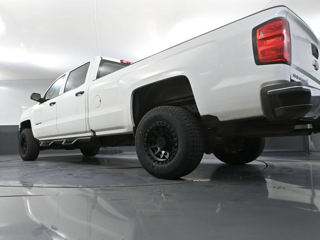 Used 2018 Chevrolet Silverado 2500 W/T RWD image 40