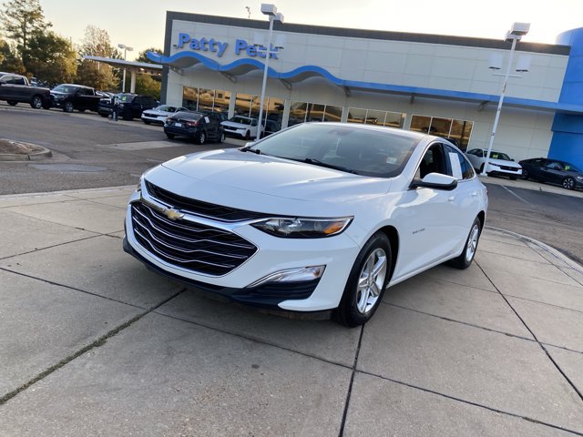 Used 2021 Chevrolet Malibu LS w/ Driver Confidence Package II FWD image 4