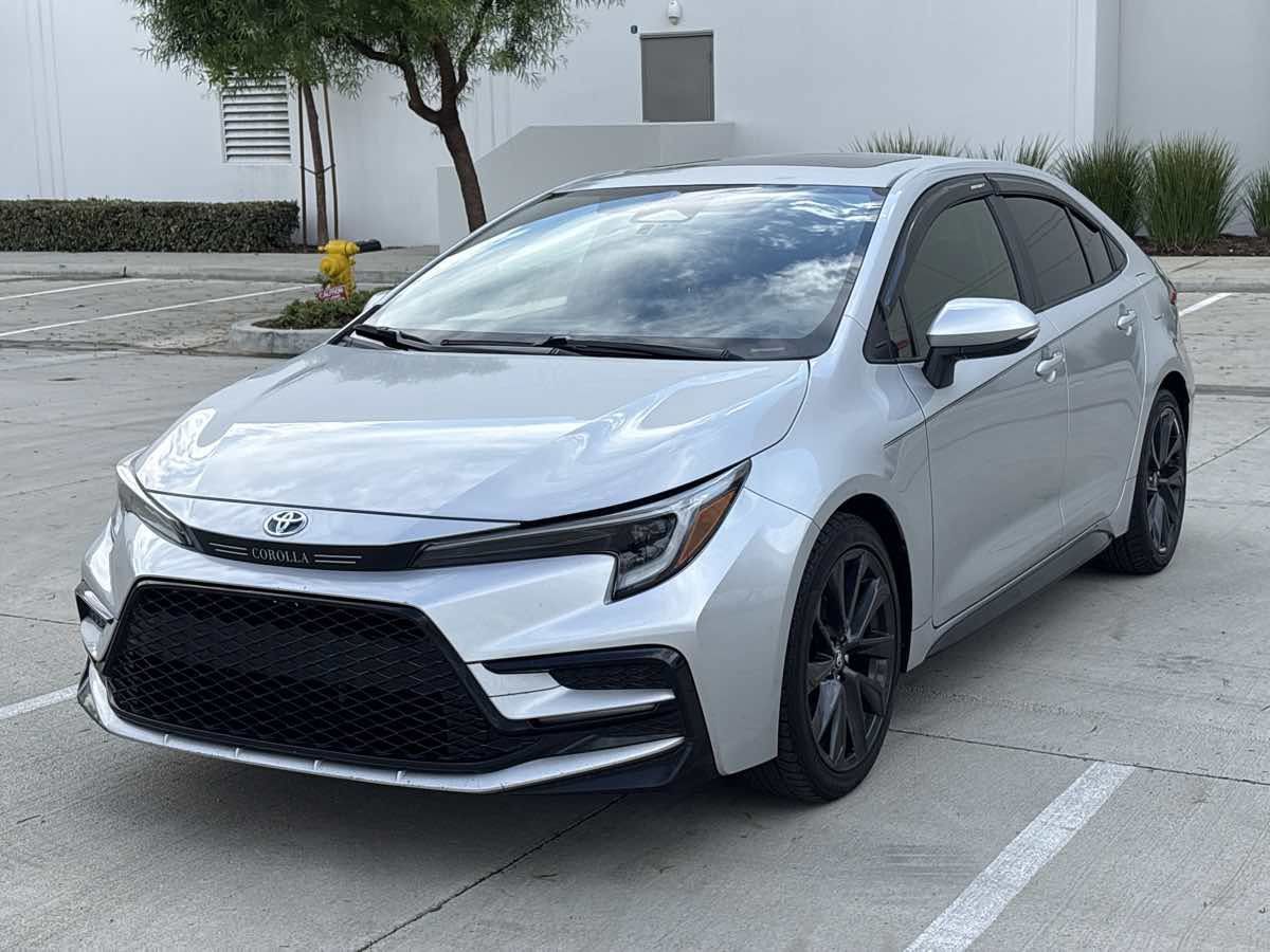 Used 2024 Toyota Corolla SE w/ SE Package FWD image 7