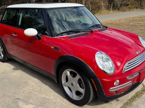 Used 2004 MINI Cooper Hardtop image 3