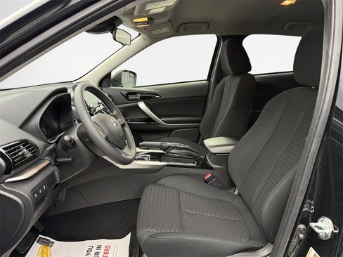 New 2026 Mitsubishi Eclipse Cross LE image 12