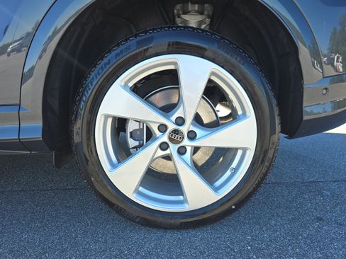 New 2025 Audi Q5 Premium Plus image 32