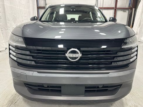 Used 2025 Nissan Kicks S AWD/4WD image 2