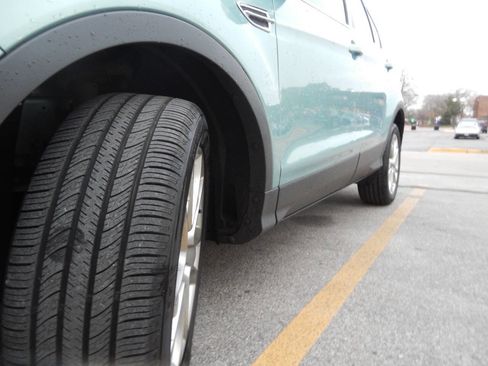 Used 2013 Ford Escape SEL image 14