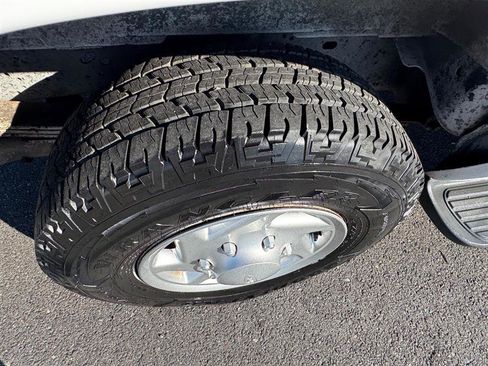 Used 2013 Ford E-350 and Econoline 350 XL image 15