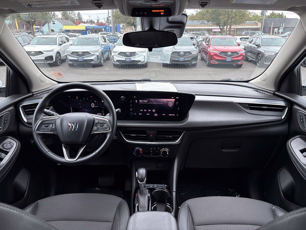 Used 2025 Buick Encore GX Preferred FWD image 26
