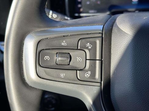 Used 2025 Chevrolet Silverado 1500 LT image 24