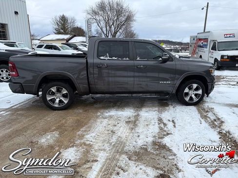Used 2019 RAM 1500 Laramie w/ Sport Appearance Package AWD/4WD image 3