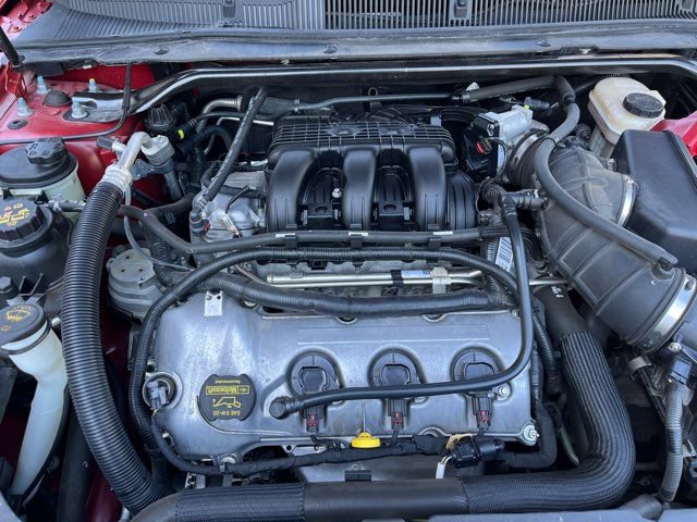 Used 2012 Ford Taurus Limited FWD image 30