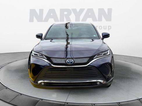 Used 2022 Toyota Venza Limited w/ Advanced Technology Package image 3