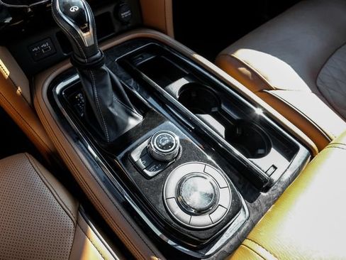 Used 2021 INFINITI QX80 Sensory w/ All-Season Package RWD image 25
