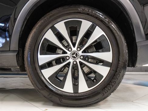 Used 2025 Mercedes-Benz GLE 350 4MATIC image 37