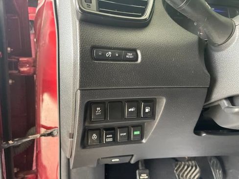 Used 2018 Nissan Rogue SV w/ Premium Package AWD/4WD image 20