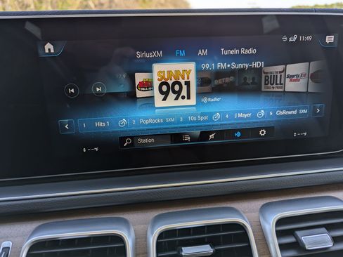 Used 2023 Mercedes-Benz GLS 450 4MATIC image 31