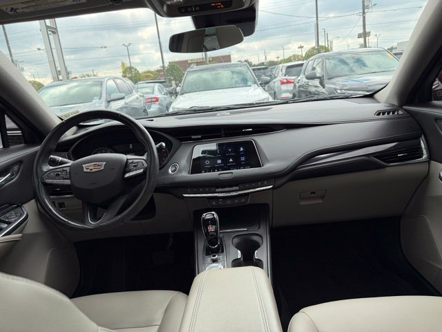 Certified 2023 Cadillac XT4 Luxury w/ Cold Weather Package AWD/4WD image 19