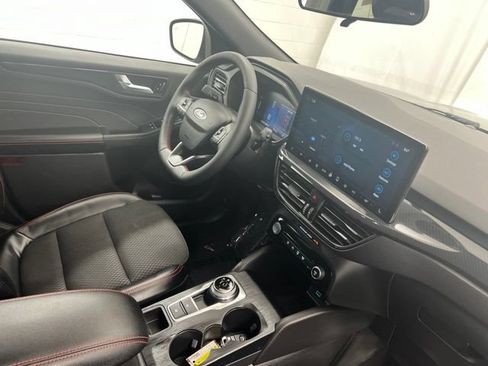 Used 2023 Ford Escape ST-Line w/ Tech Pack #1 AWD/4WD image 25