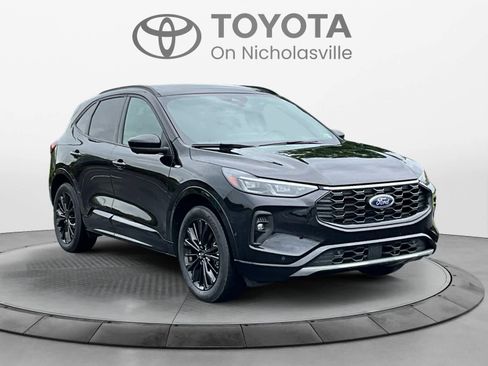 Used 2024 Ford Escape ST-Line Elite w/ Premium Technology Package AWD/4WD image 8