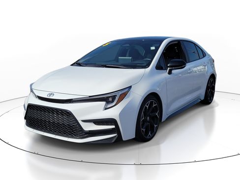 Used 2025 Toyota Corolla FX w/ Convenience Package FWD image 3