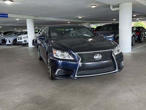 Used 2017 Lexus LS 460 RWD image 6