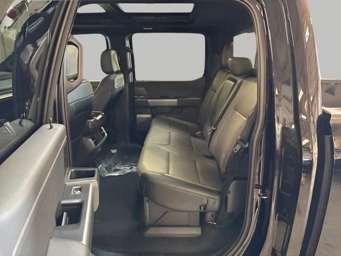 New 2025 Ford F150 Lariat w/ Equipment Group 501A Mid image 26