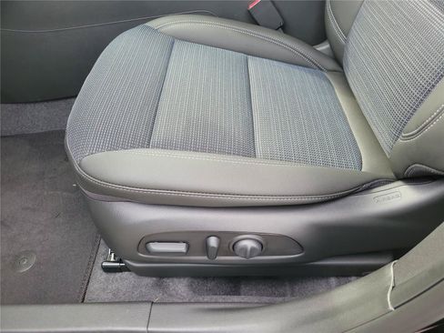 New 2026 Buick Envista Sport Touring w/ Convenience I Package FWD image 19