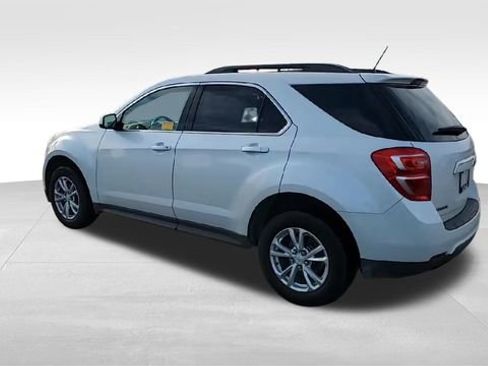 Used 2017 Chevrolet Equinox LT w/ Convenience Package image 6