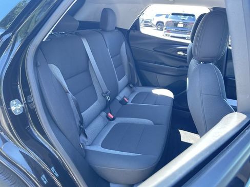 Used 2025 Chevrolet TrailBlazer LS w/ LS Convenience Package FWD image 24